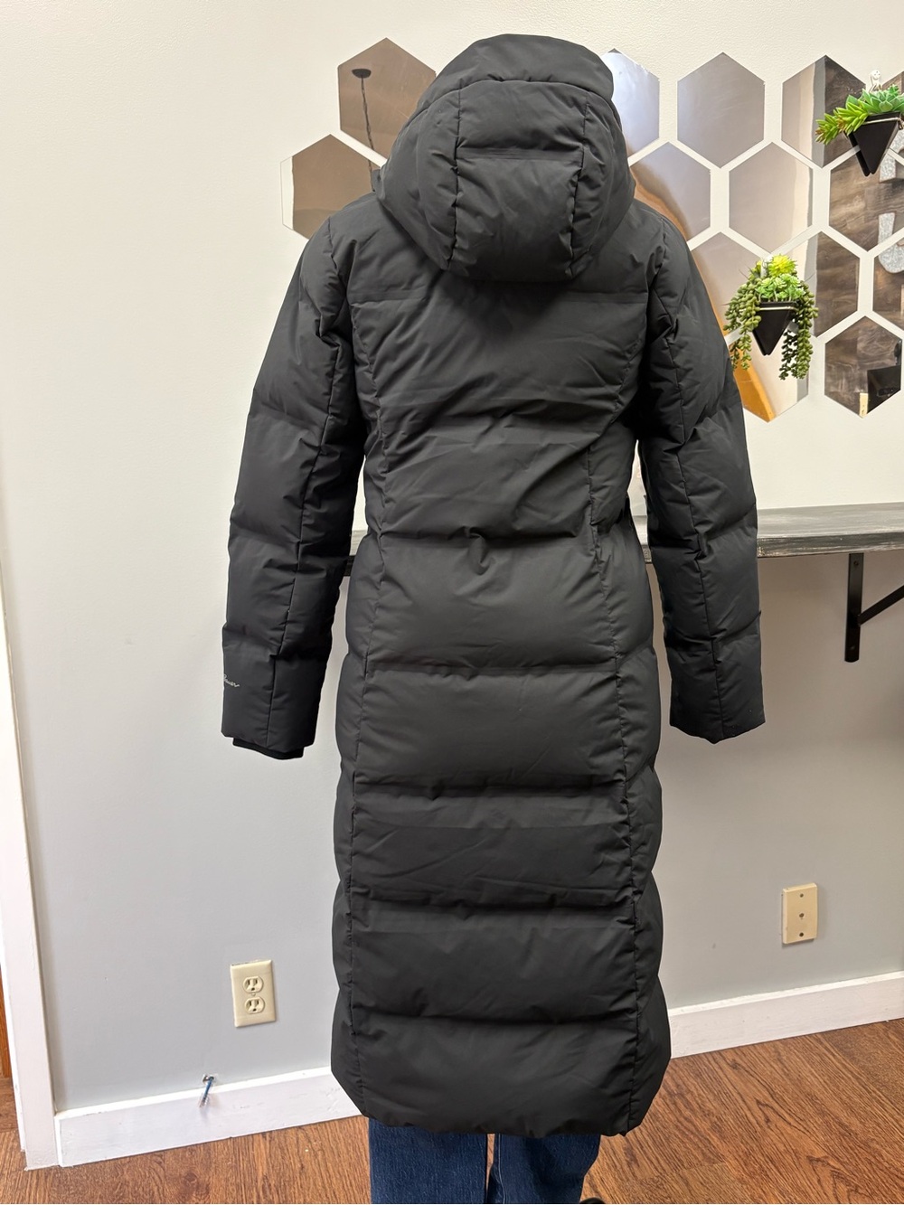 Eddie Bauer Long Hooded Black Puffer Coat - Picture 2 of 9